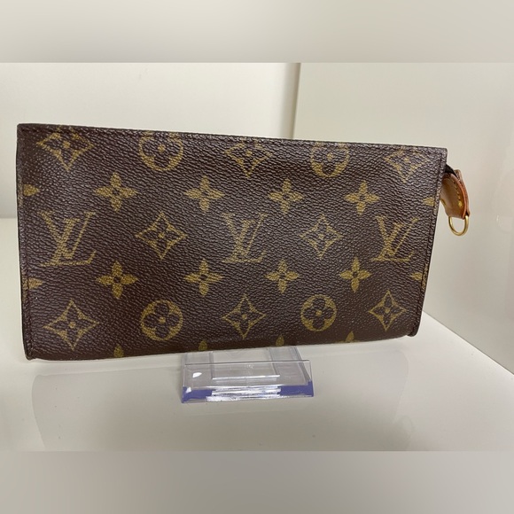 Louis Vuitton Monogram Zipper Bucket Pouch Clutch - Picture 3 of 9